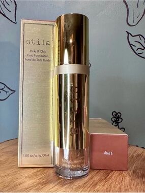 Stila Hide & Chic Fluid Foundation:
Deep 6